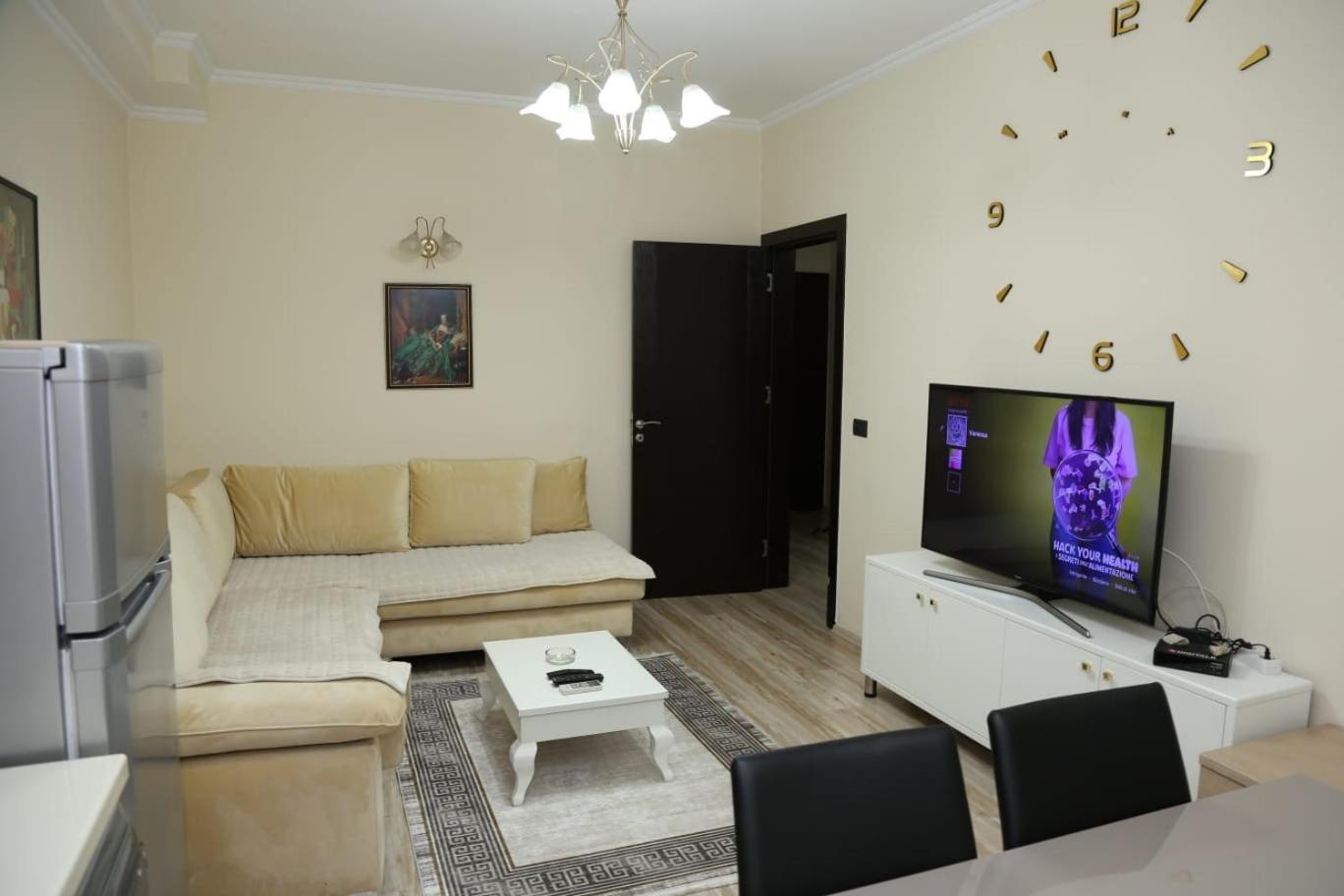 Ergi'S Host Apartment Tiran Dış mekan fotoğraf